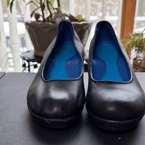 CROCS Black Women's A-Leigh Wedge Heel Size 9